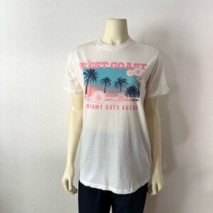 West Coast Dreamy Days Ahead Graphic T-Shirt Womens Size S